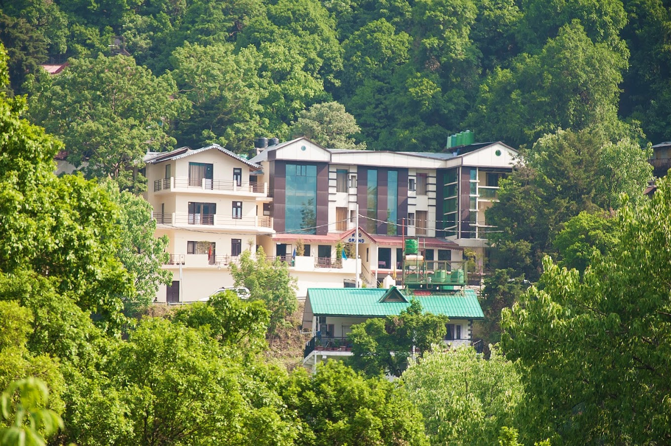 The Naini Inn - Lake View